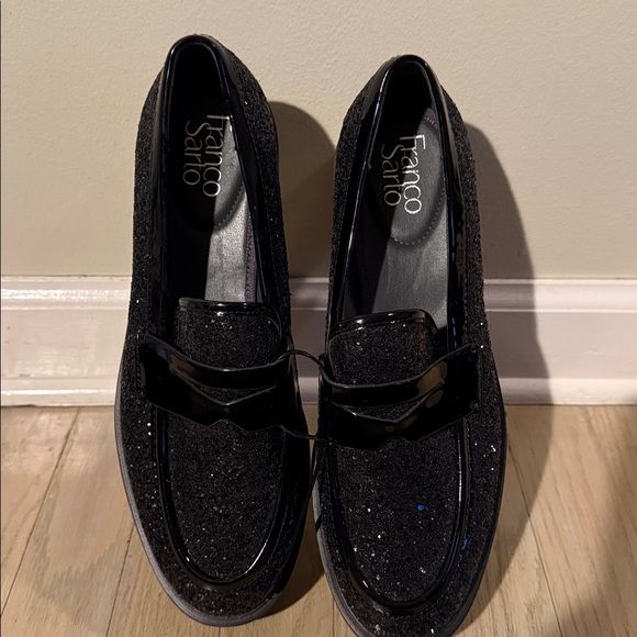 NWOT Franco Sarto Shiny Sparkly Black Loafers Size 8.5 - Picture 2 of 4